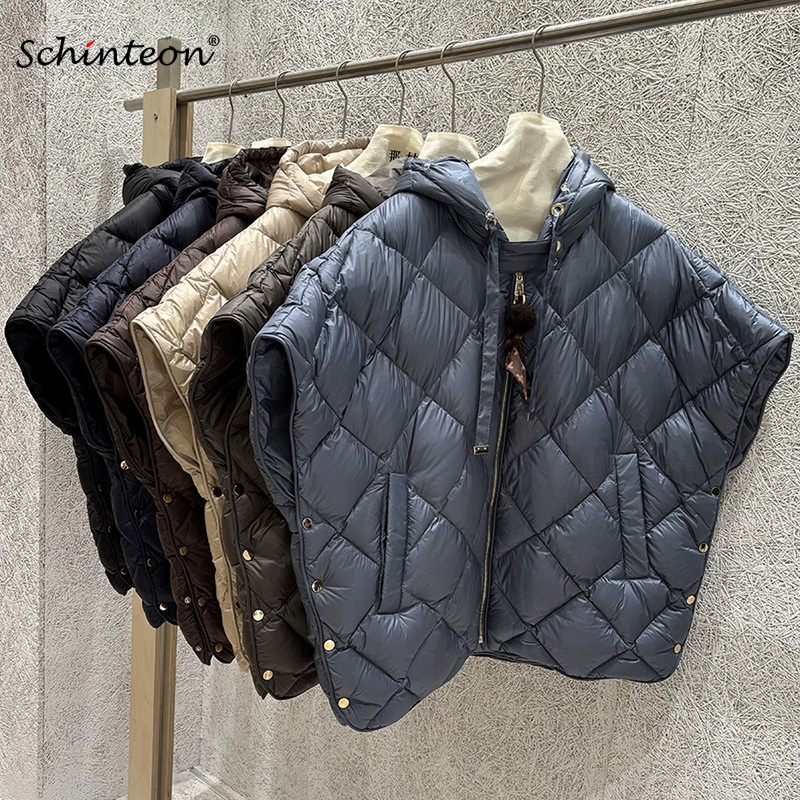 Street Fashion Shanghai - Schinteon レディース 90%ホワイトダックダウン 不規則なデザインのフード付きベスト アーガイル柄 ノースリーブジャケット