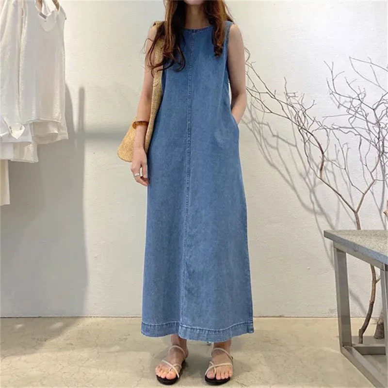 Street Fashion Shanghai - ファッショナブルなロングドレス、ラウンドネック、ノースリーブ、ポケット付き、ゆったりとしたロングスタイル、バックレスブラウス、デニムローブ、レディースドレス